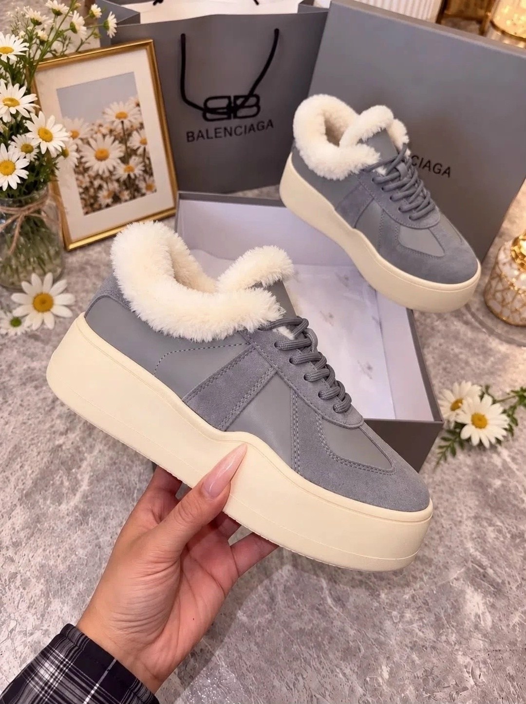,женские кроссовки,зимние кеды maison margiela черные,кеды женские черные,обуви