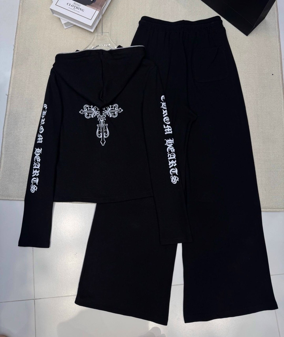 спортивные костюмы женские,спортивный костюм karl lagerfeld женский,костюм balenciaga женский,спортивный костюм,костюм спортивный в стиле balenciaga на молнии с капюшоном черный