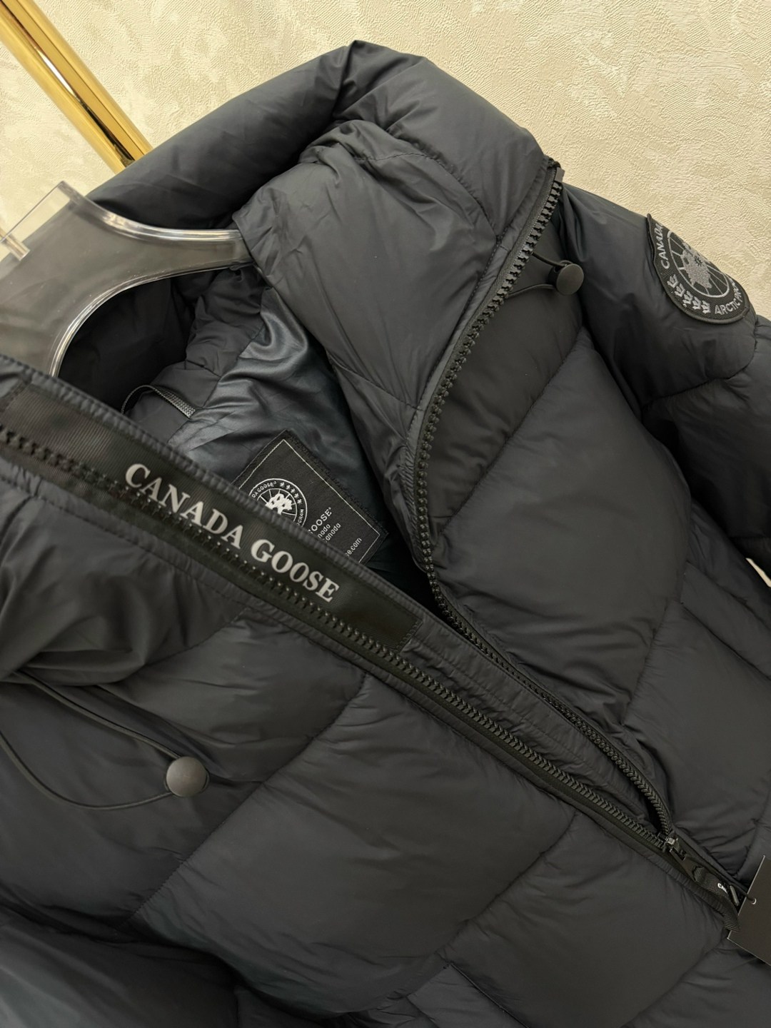 пуховик moncler,пуховик canada goose мужской,пуховик canada goose,пуховик куртка canada goose crofton,пуховик женский