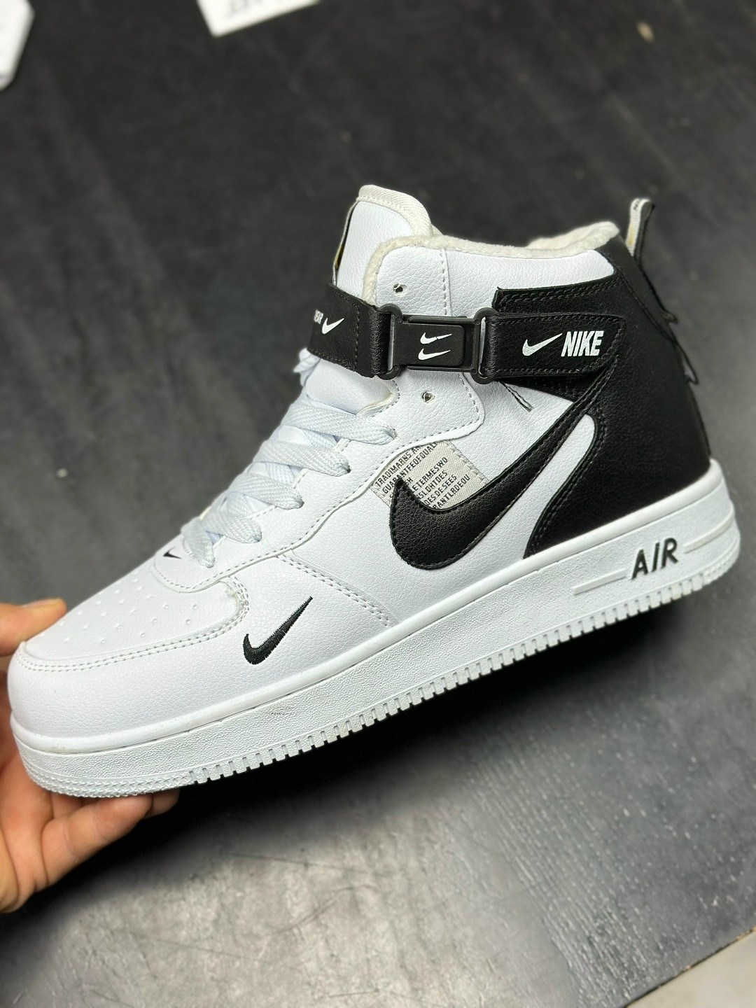 кроссовки nike air force 1 mid "black",nike air force 1 mid,кроссовки nike air force 1,зимние кроссовки nike air force,nike air force 1 mid black