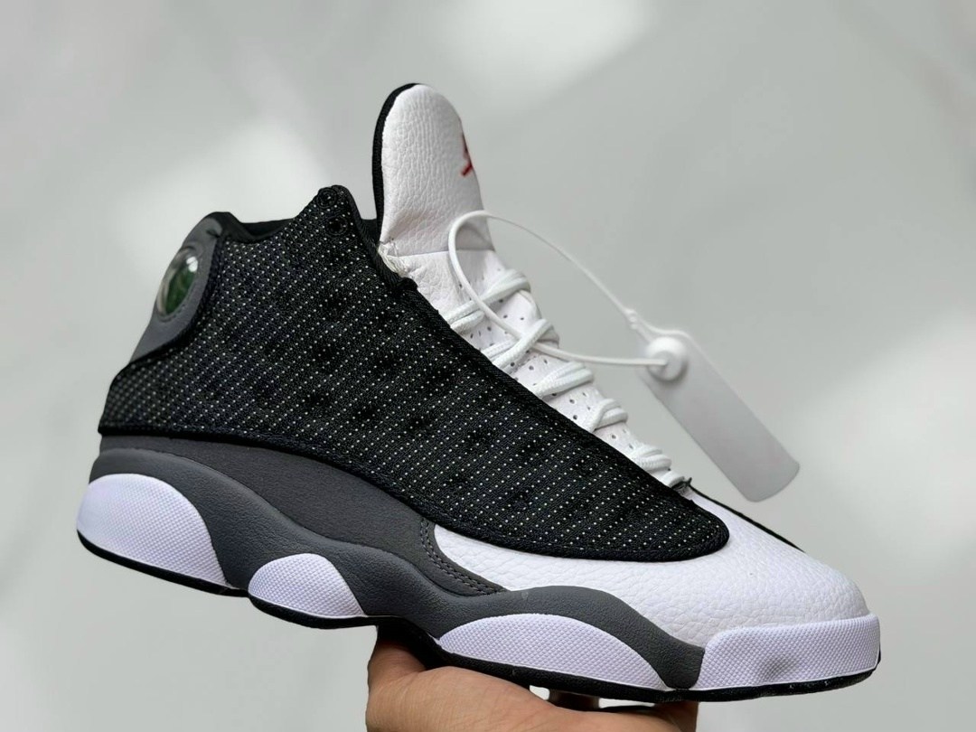 кроссовки air jordan 13 retro 'cap and gown' черный,кроссовки air jordan 13 retro gs cap and gown черный,nikе air jordan 13 лак мужские кроссовки,all black jordan 13,jordan 13 black patent leather