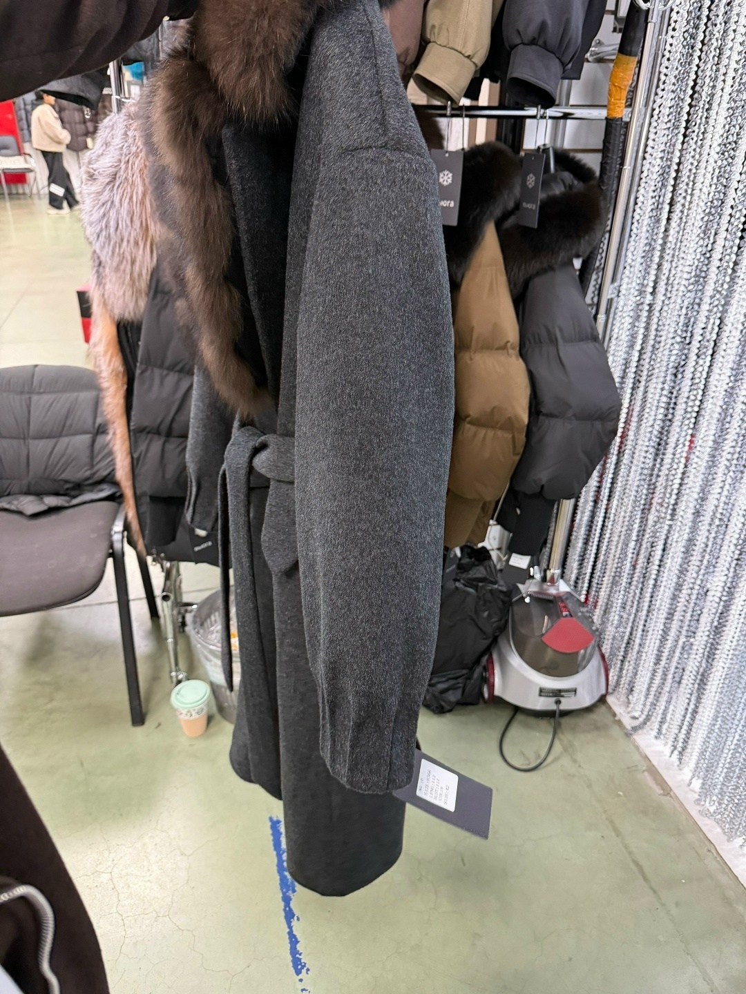 пальто шерстяное с мехом соболя stone yana kraft brand,пальто шерстяное с мехом соболя stone,пальто с мехом,пальто с воротником,пальто зимнее