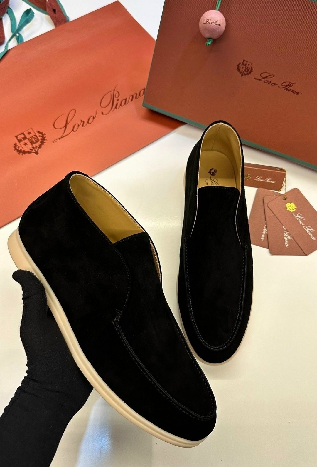 мужские лоферы loro piana,лоферы loro piana,,мужские замшевые лоферы,замшевые коричневые лоферы loro piana
