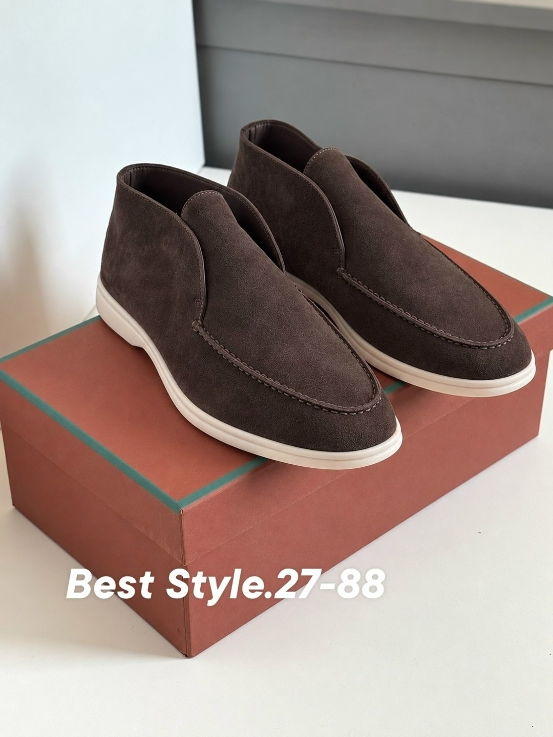 мужские лоферы loro piana,лоферы loro piana,,мужские замшевые лоферы,замшевые коричневые лоферы loro piana