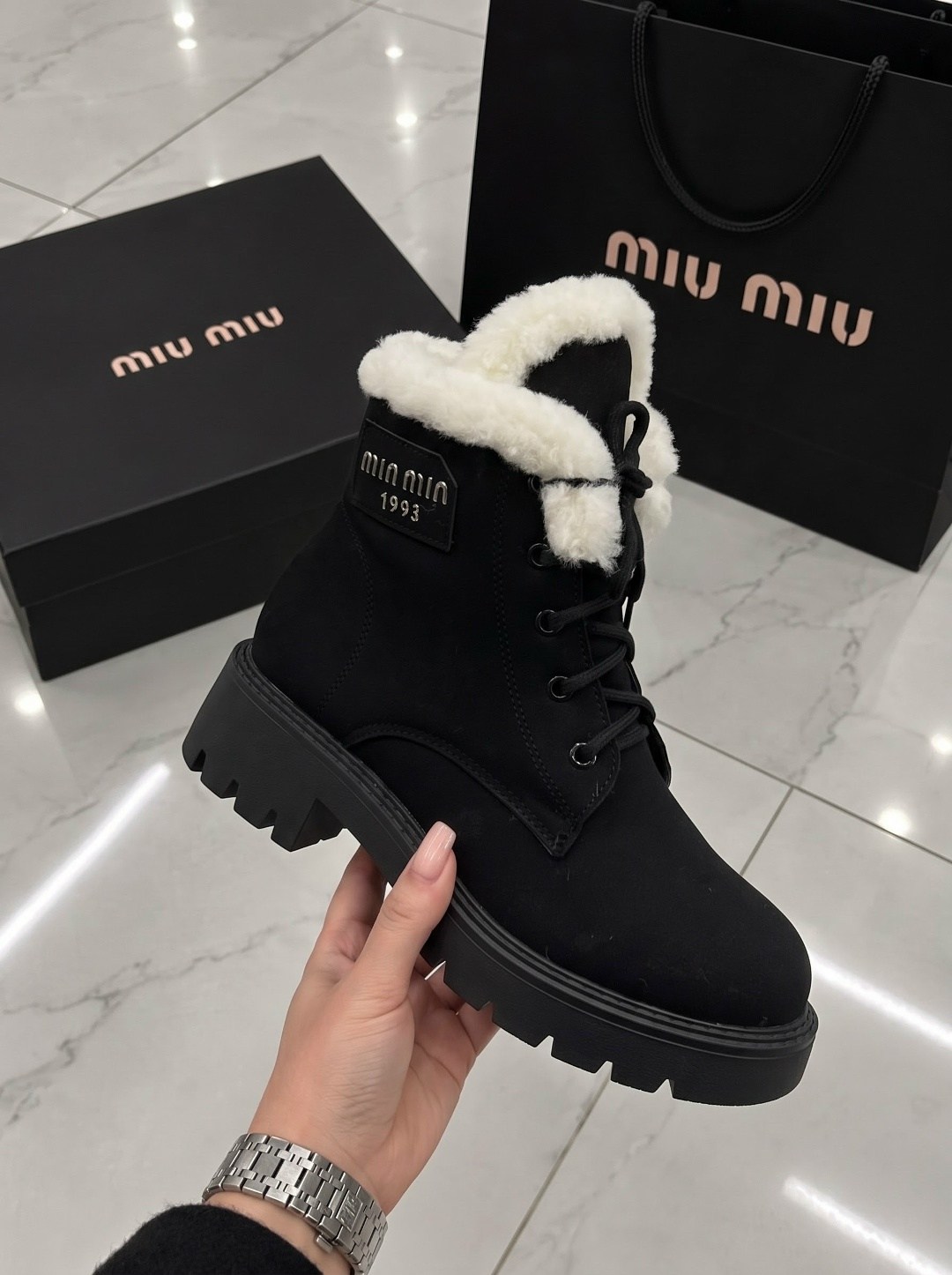 ,ботинки зимние женские,женские ботинки,ботинки женские miu miu,ботинки miu miu