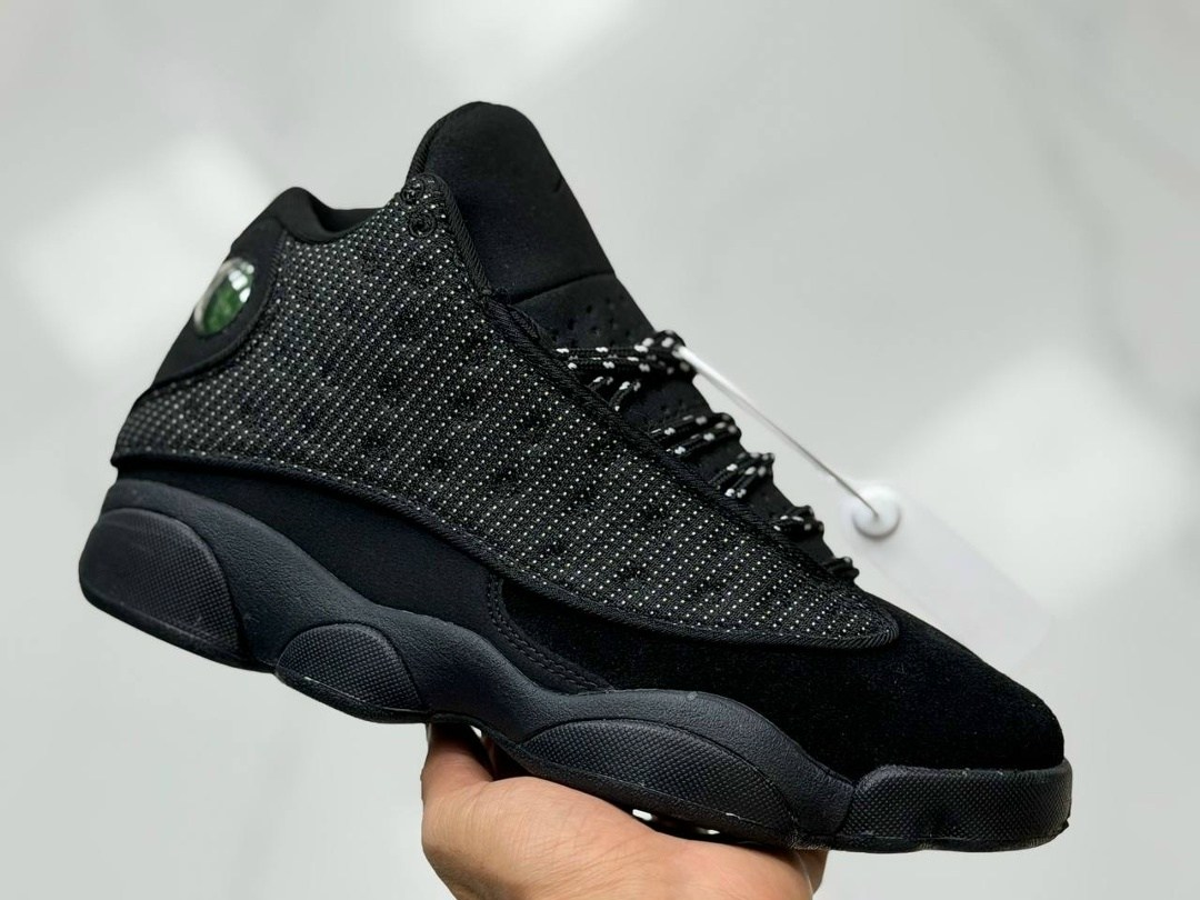 кроссовки air jordan 13 retro 'cap and gown' черный,кроссовки air jordan 13 retro gs cap and gown черный,nikе air jordan 13 лак мужские кроссовки,all black jordan 13,jordan 13 black patent leather
