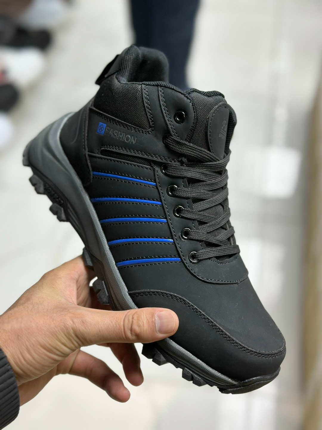 кроссовки зимние adidas,мужские зимние кроссовки,кроссовки зимние мужские adidas,,кроссовки зимние