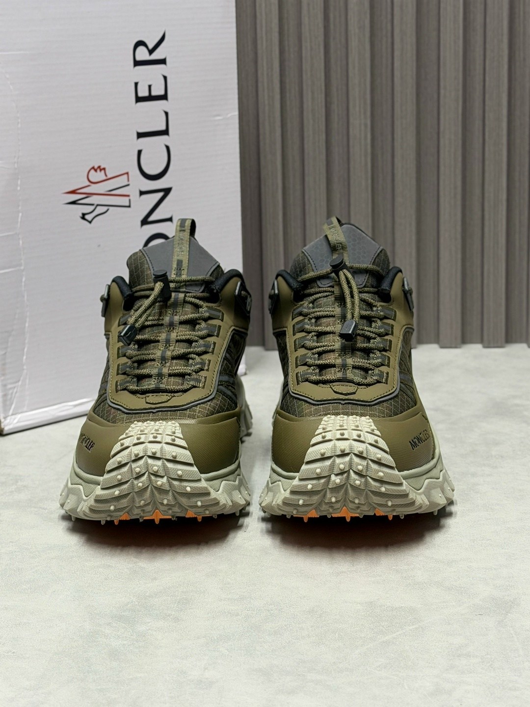 кроссовки moncler,кроссовки moncler trailgrip gtx,кроссовки moncler мужские,moncler trailgrip lite 2 низкие кроссовки белый/красный,moncler trailgrip