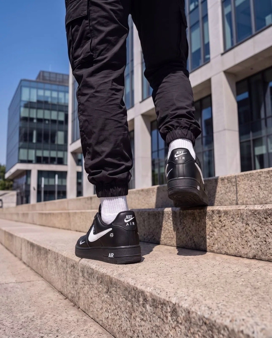 кросcовки nike air force 1,nike air force 1 07 lv8,кроссовки,nike air force 1 low black,nike air force 1 07 lv8 black