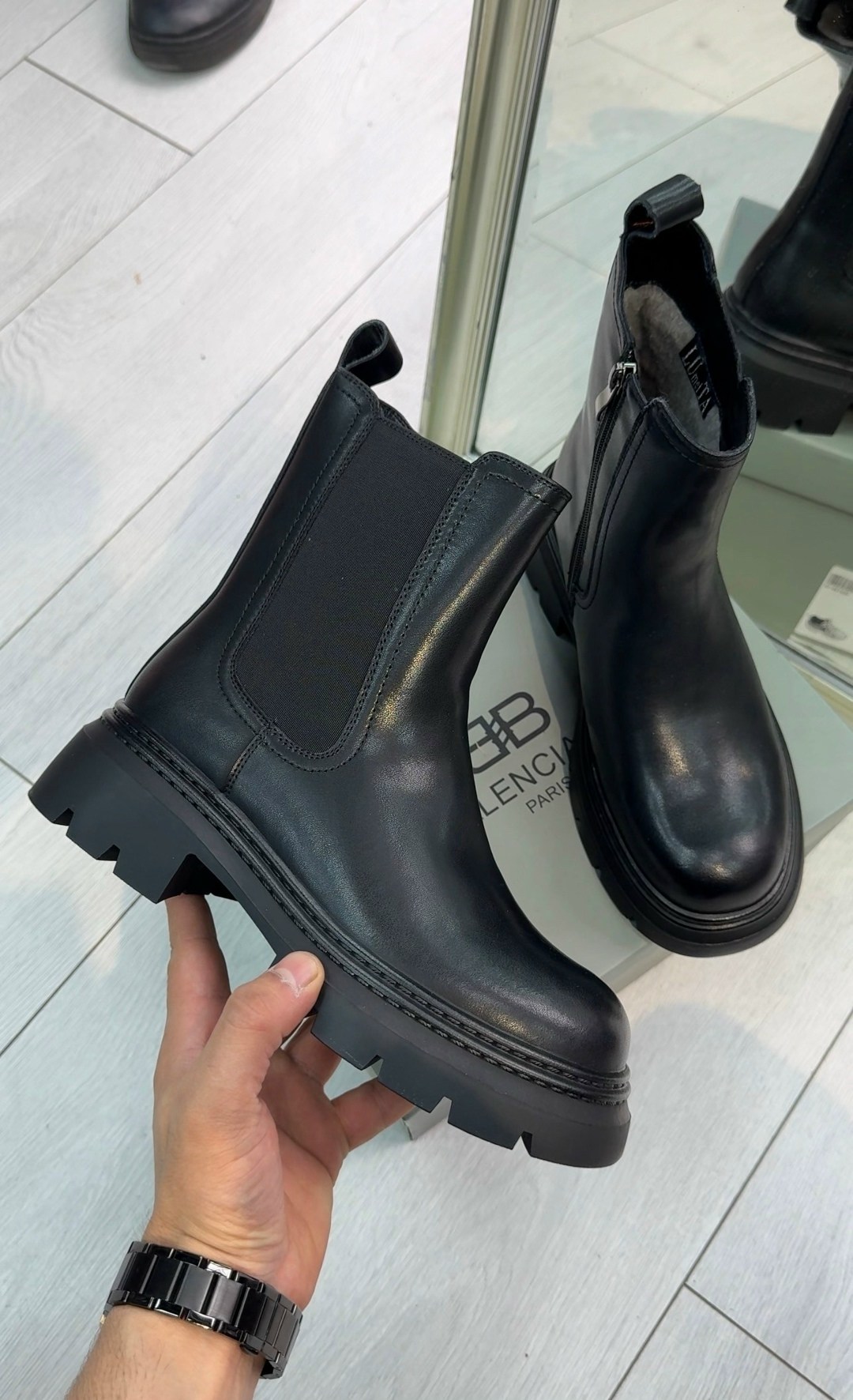 ботинки balenciaga,ботинки челси баленсиага,balenciaga женские кожаные сапоги balenciaga чёрного цвета,ботинки челси balenciaga,ботинки balenciaga челси женские размер 36-40