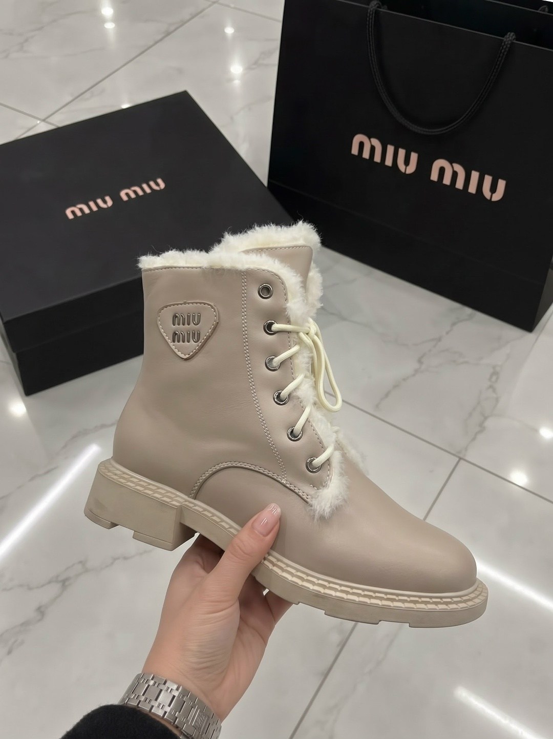 ,ботинки женские miu miu,ботинки miu miu,ботинки зимние женские,женские ботинки