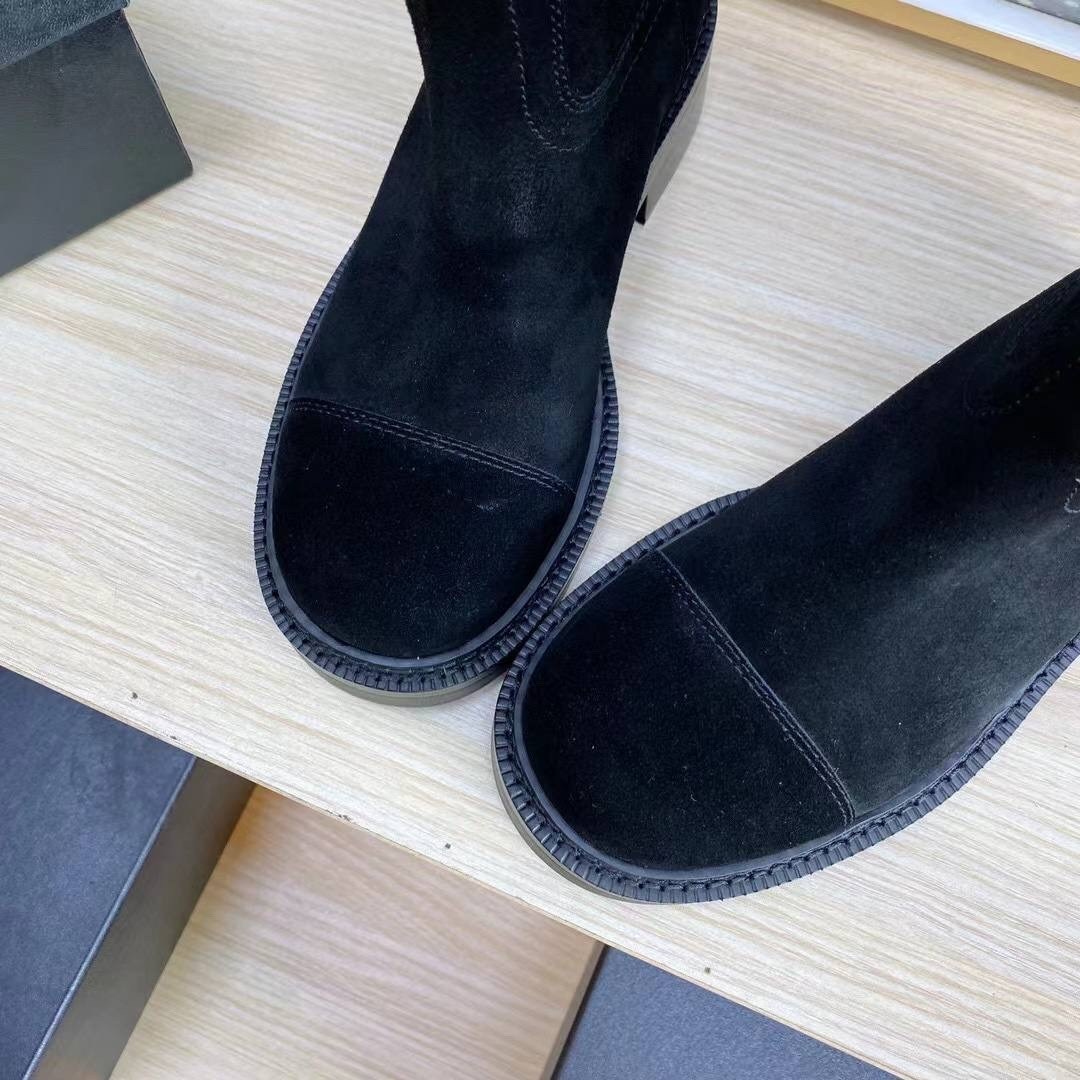 женские замшевые сапоги chanel premium black,женские замшевые сапоги chanel черные 2026 укороченные,сапоги chanel,женские черные замшевые полусапоги chanel,полусапоги chanel замшевые демисезонные prem