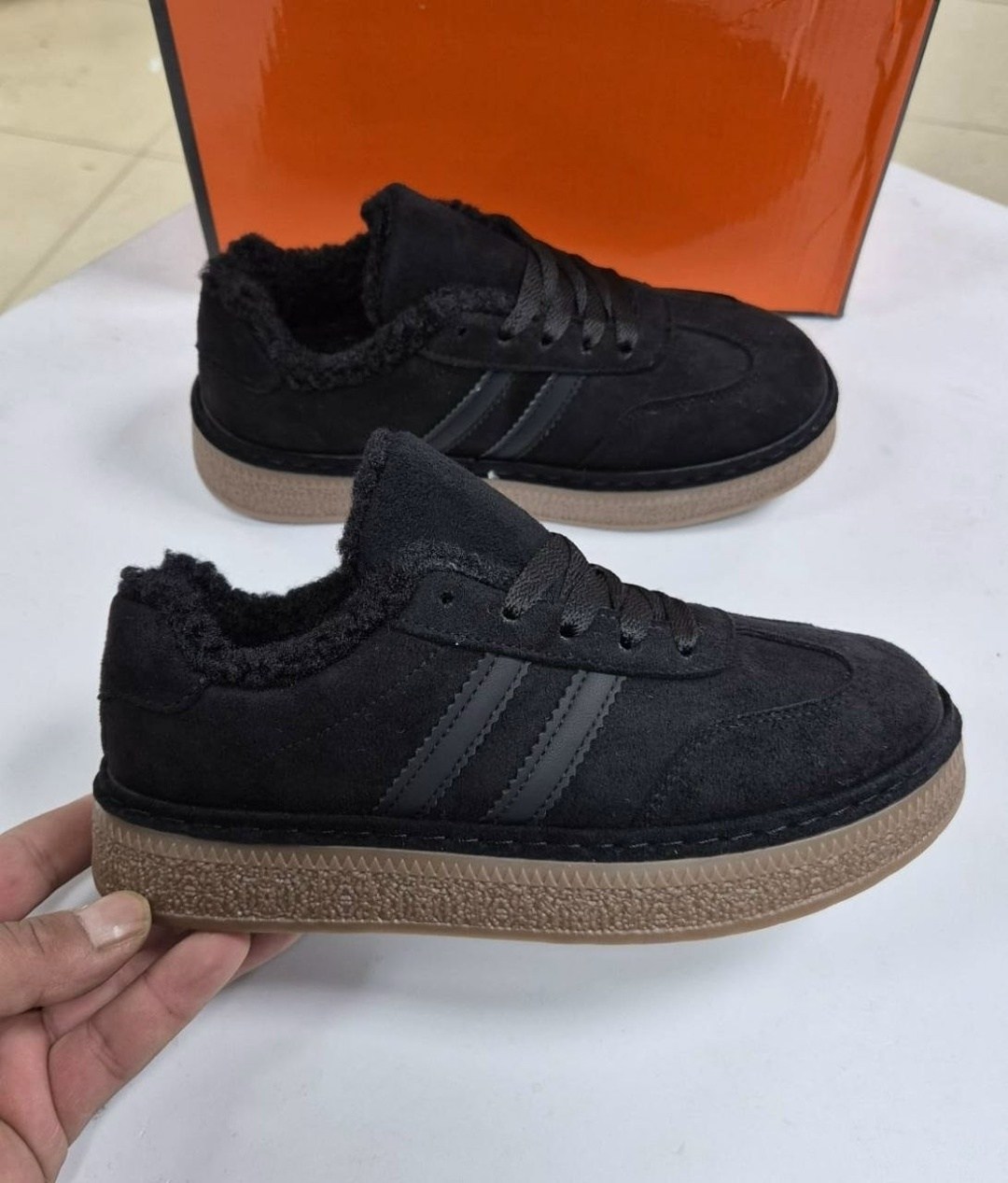 ,кроссовки зимние adidas campus с мехом,кроссовки женскиe,спортивная ,женская зимняя