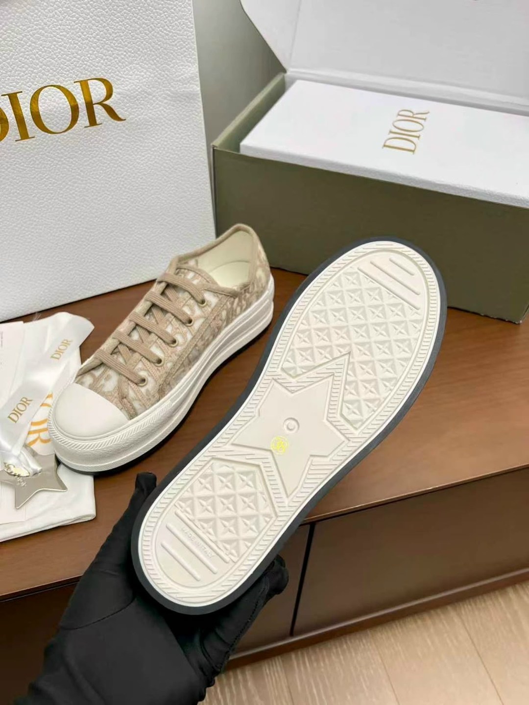 кеды dior женские,кеды dior,кеды dior walk'n dior женские 55101,кеды женские dior walk'n'dior,dior женские кеды на платформе walk'n' - grey / white