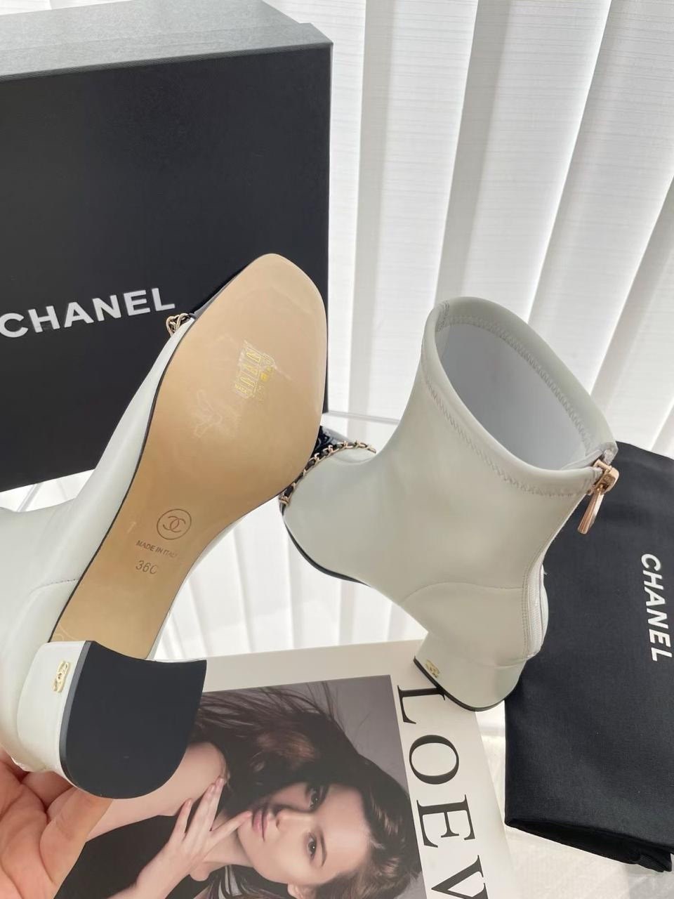 ботильоны chanel,кожаные ботильоны chanel,женские ботильоны chanel,женские ботильоны,кожаные ботильоны chanel с логотипом