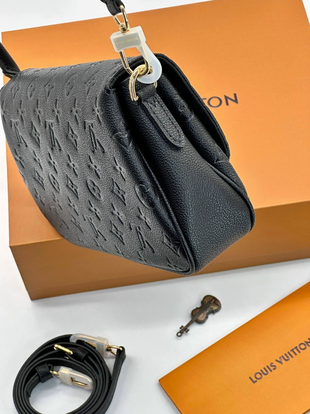 сумка louis vuitton женская,сумка pochette metis louis vuitton,сумка луи виттон,сумка louis vuitton,сумка на плечо louis vuitton