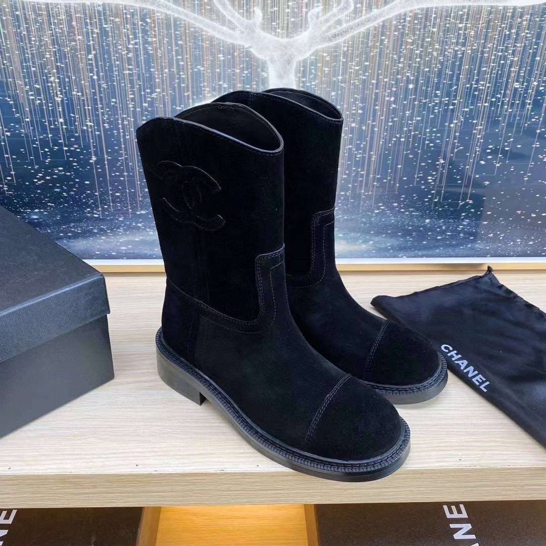 женские замшевые сапоги chanel premium black,женские замшевые сапоги chanel черные 2026 укороченные,сапоги chanel,женские черные замшевые полусапоги chanel,полусапоги chanel замшевые демисезонные prem