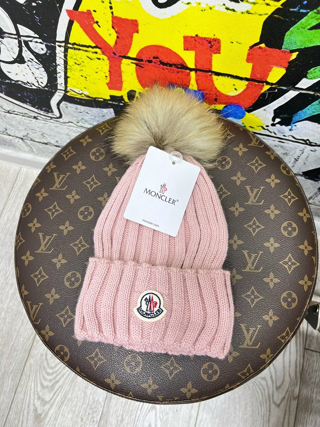 шапка moncler,шапка монклер,шляпа moncler,шапка монклер женская с помпоном,шапка монклер оригинал