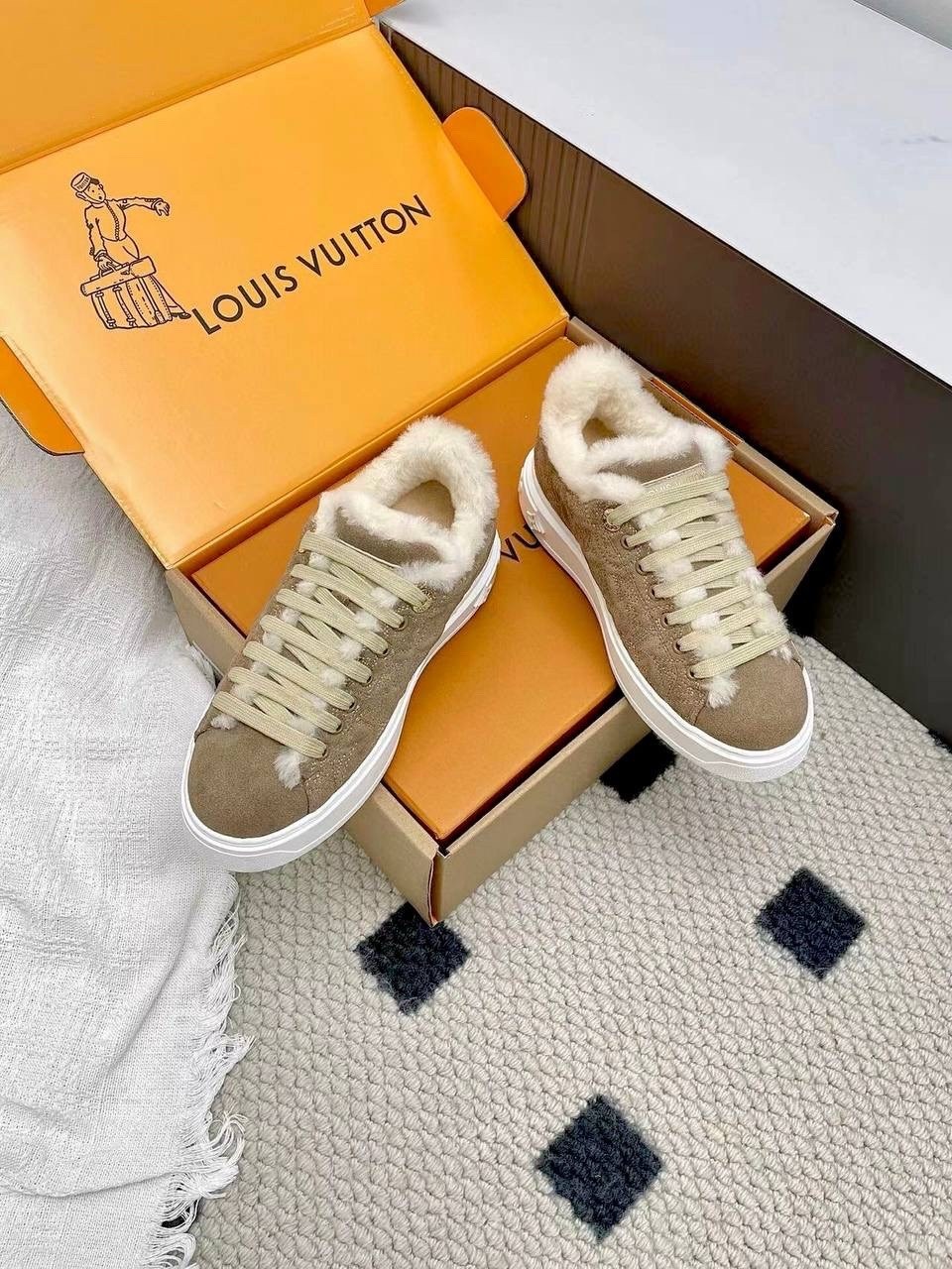 ,кроссовки женские louis vuitton,кеды louis vuitton,кеды луи виттон,кроссовки louis vuitton