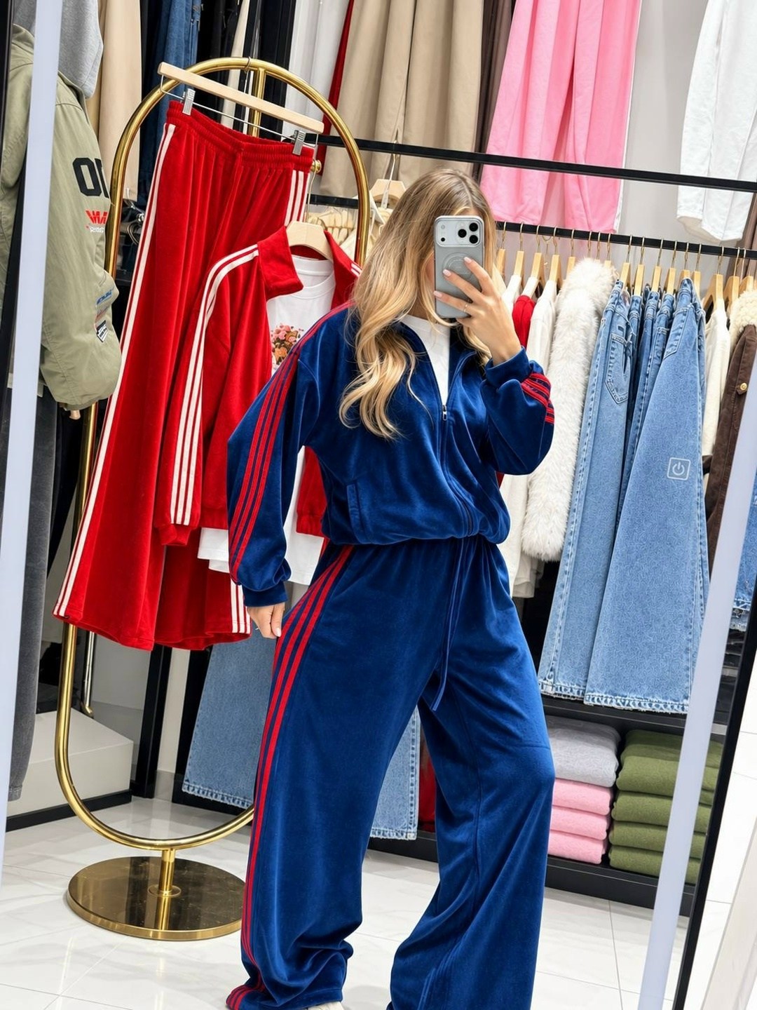 спортивные брюки firebird красного цвета adidas originals,спортивный костюм трикотажные штаны унисекс алый adidas originals,спортивные штаны adidas originals красный,красные спортивные брюки adidas or