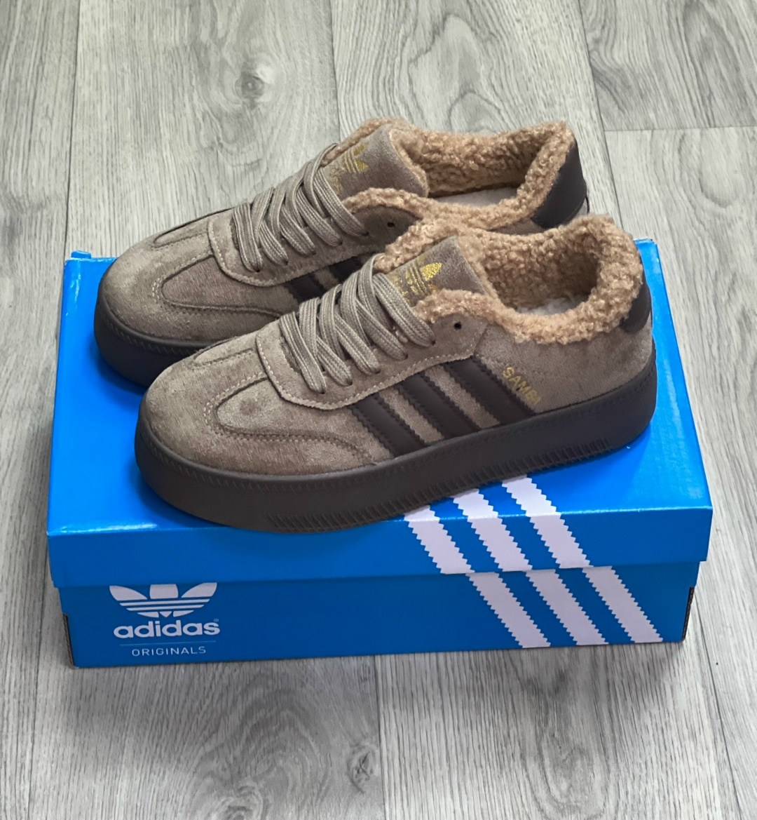 ,кроссовки женскиe,замшевые кроссовки,кроссовки adidas,кроссовки стильные