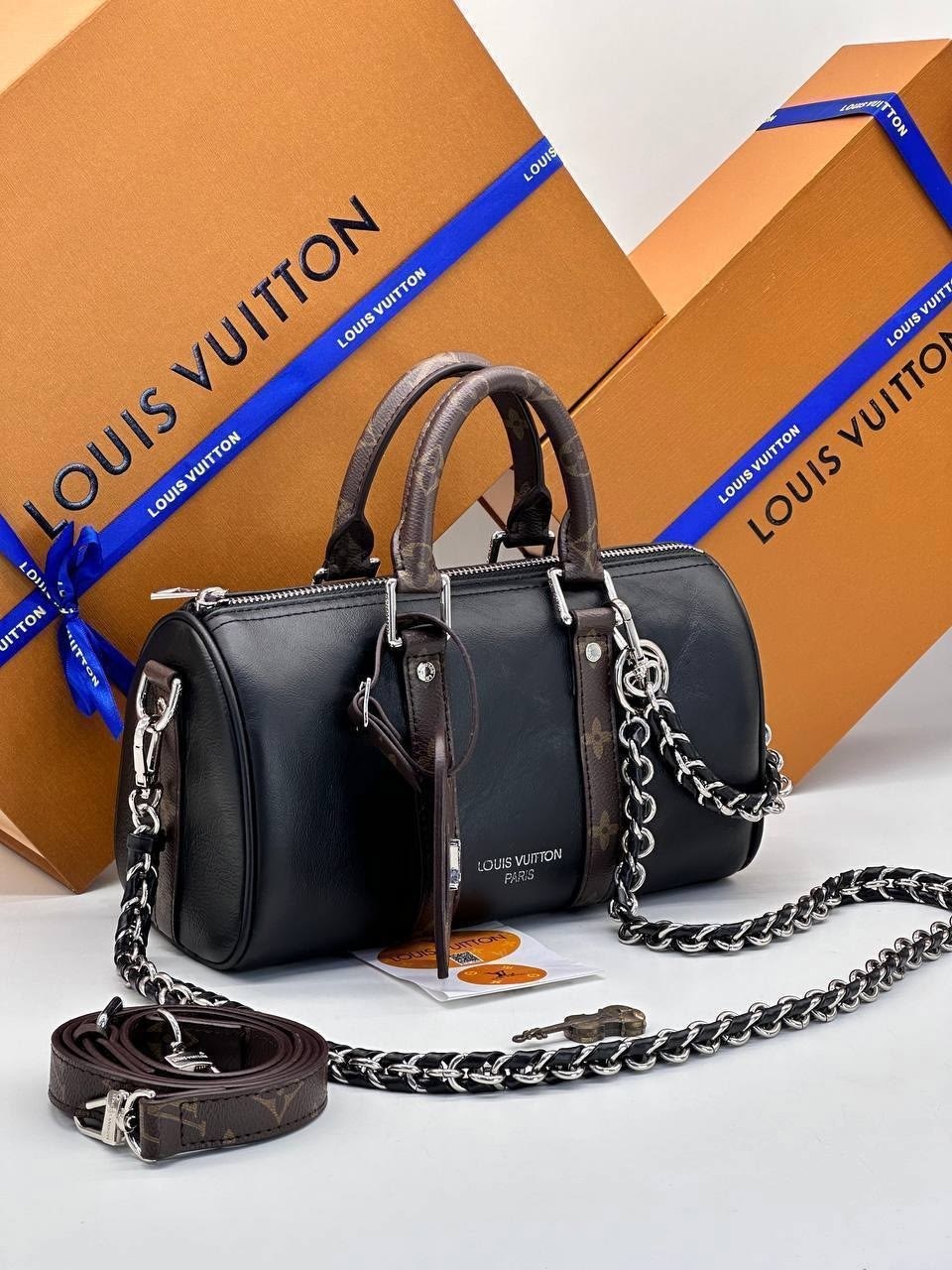 сумка женская louis vuitton,сумка louis vuitton,louis vuitton сумка на плечо кросс-боди,женская сумка из натуральной кожи от louis vuitton,классическая сумка speedy louis vuitton с монограммой