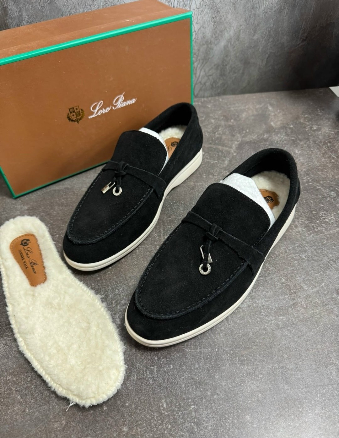 лоферы loro piana,лоферы замшевые loro piana,лоферы мужские loro piana,лоферы loro piana женские,мокасины на меху