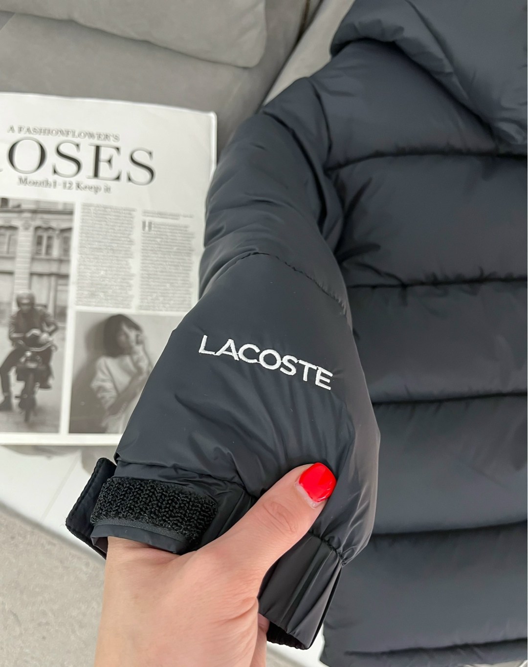 куртка lacoste зимняя,пуховик lacoste,пуховик мужской lacoste,куртка lacoste,мужская короткая куртка из водонепроницаемого пуха lacoste чёрный