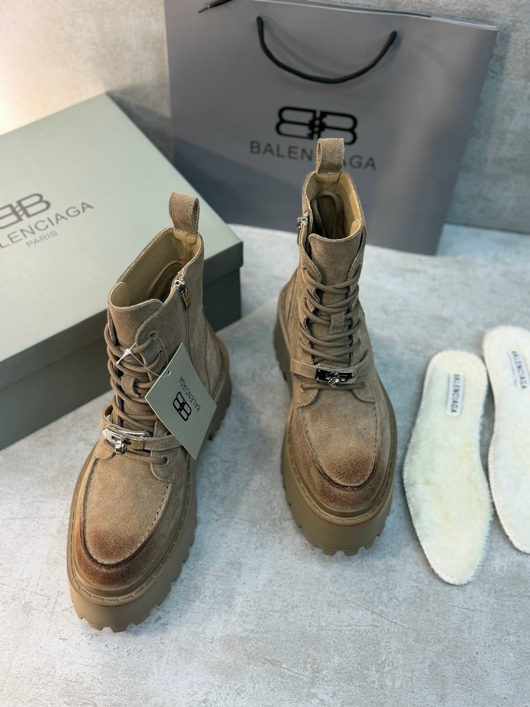 balenciaga женские кожаные ботинки чёрного цвета,ботинки balenciaga,balenciaga женские кожаные ботинки balenciaga чёрного цвета,ботинки balenciaga женские,