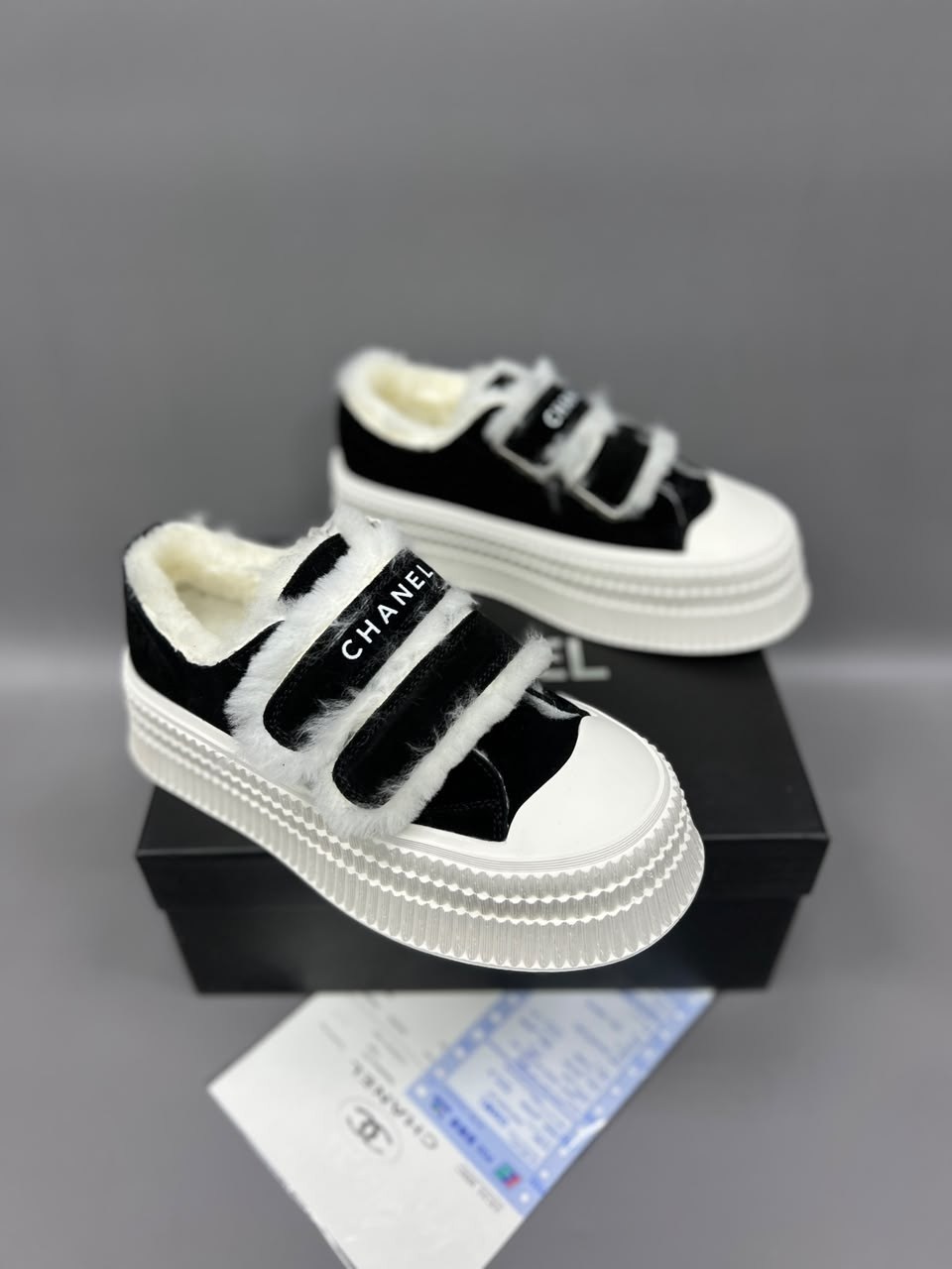 кроссовки chanel,кеды chanel,брендовые кеды ugg на толстой подошве с мехом,женские кроссовки chanel,кеды меховые женские