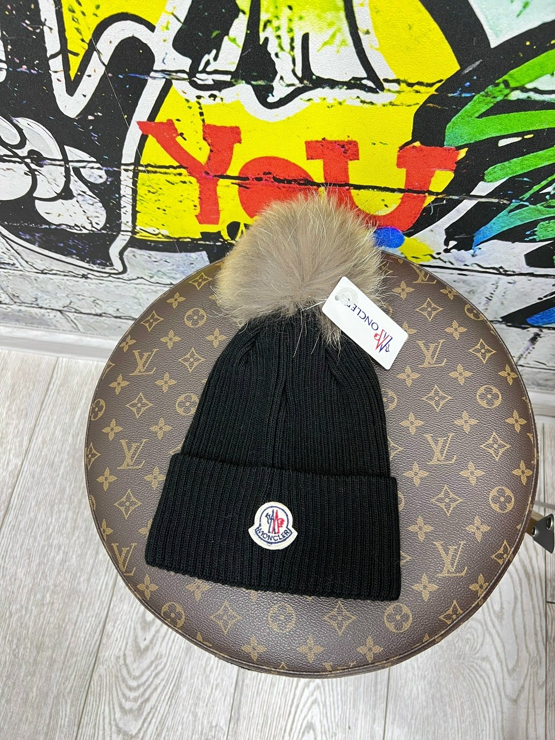 шапка moncler,шапка монклер,шляпа moncler,шапка монклер женская с помпоном,шапка монклер оригинал