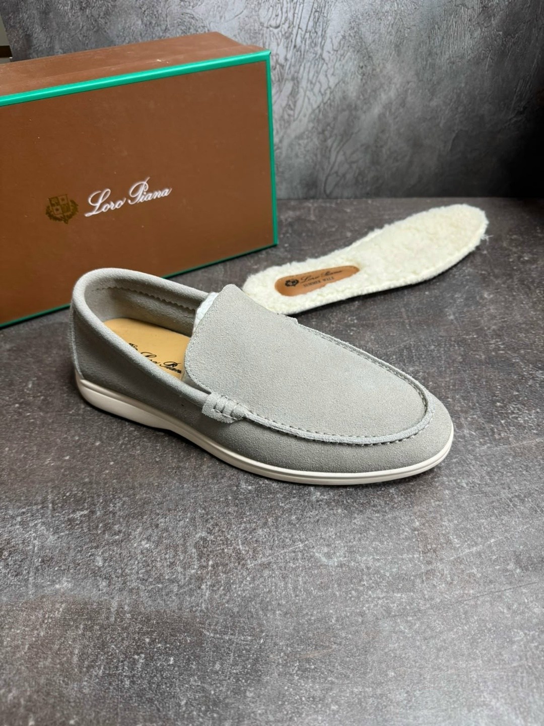 лоферы loro piana мужские,лоферы loro piana,лоферы мужские loro piana замшевые,мужские замшевые лоферы,мужские черные лоферы loro piana замша