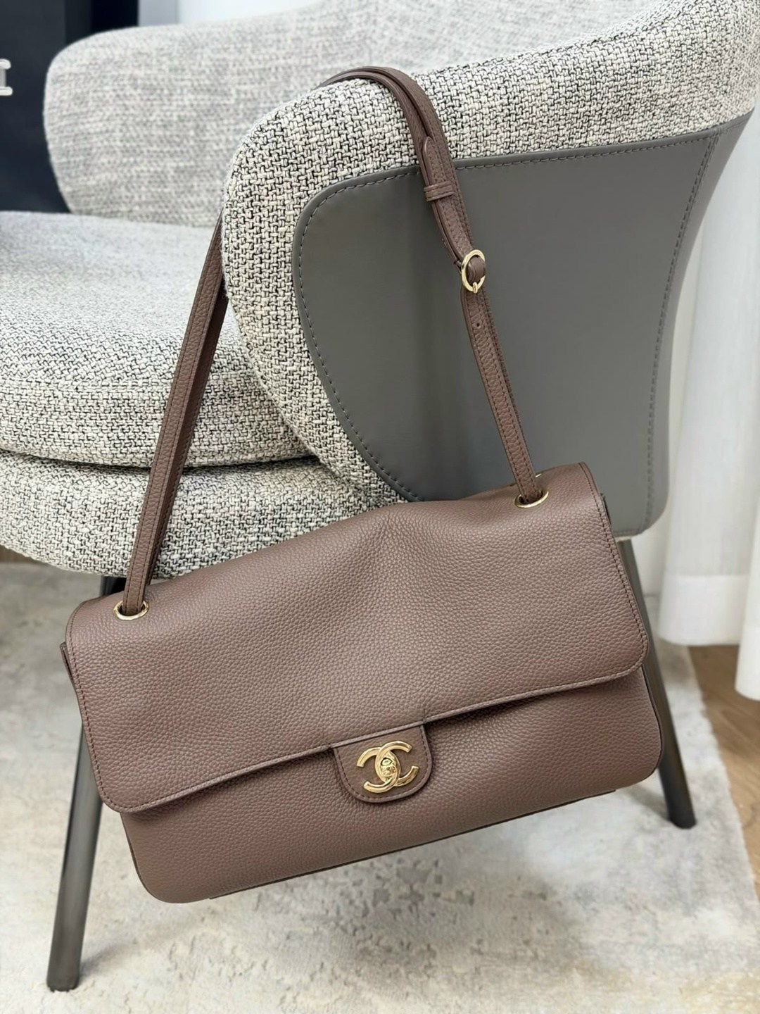 сумки шанель,chanel bag,большая сумка шанель,chanel classic flap bag,сумка женская chanel