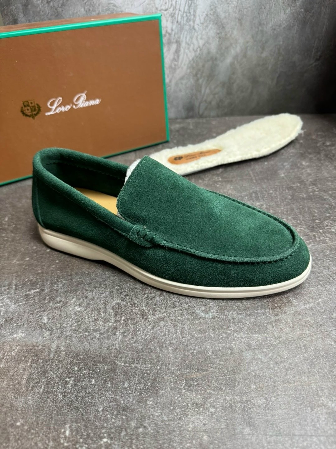 лоферы loro piana мужские,лоферы loro piana,лоферы мужские loro piana замшевые,мужские замшевые лоферы,мужские черные лоферы loro piana замша