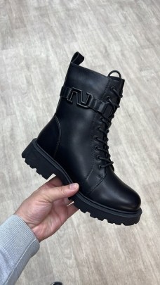 Ботинки