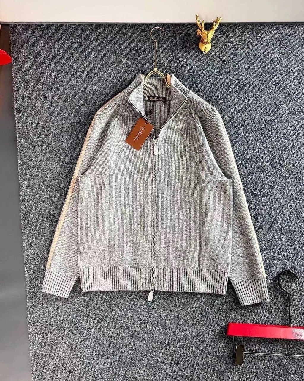 костюм loro piana,loro piana костюм спортивный,кашемировый костюм женский loro piana,кашемировый костюм loro piana,мужской костюм loro piana