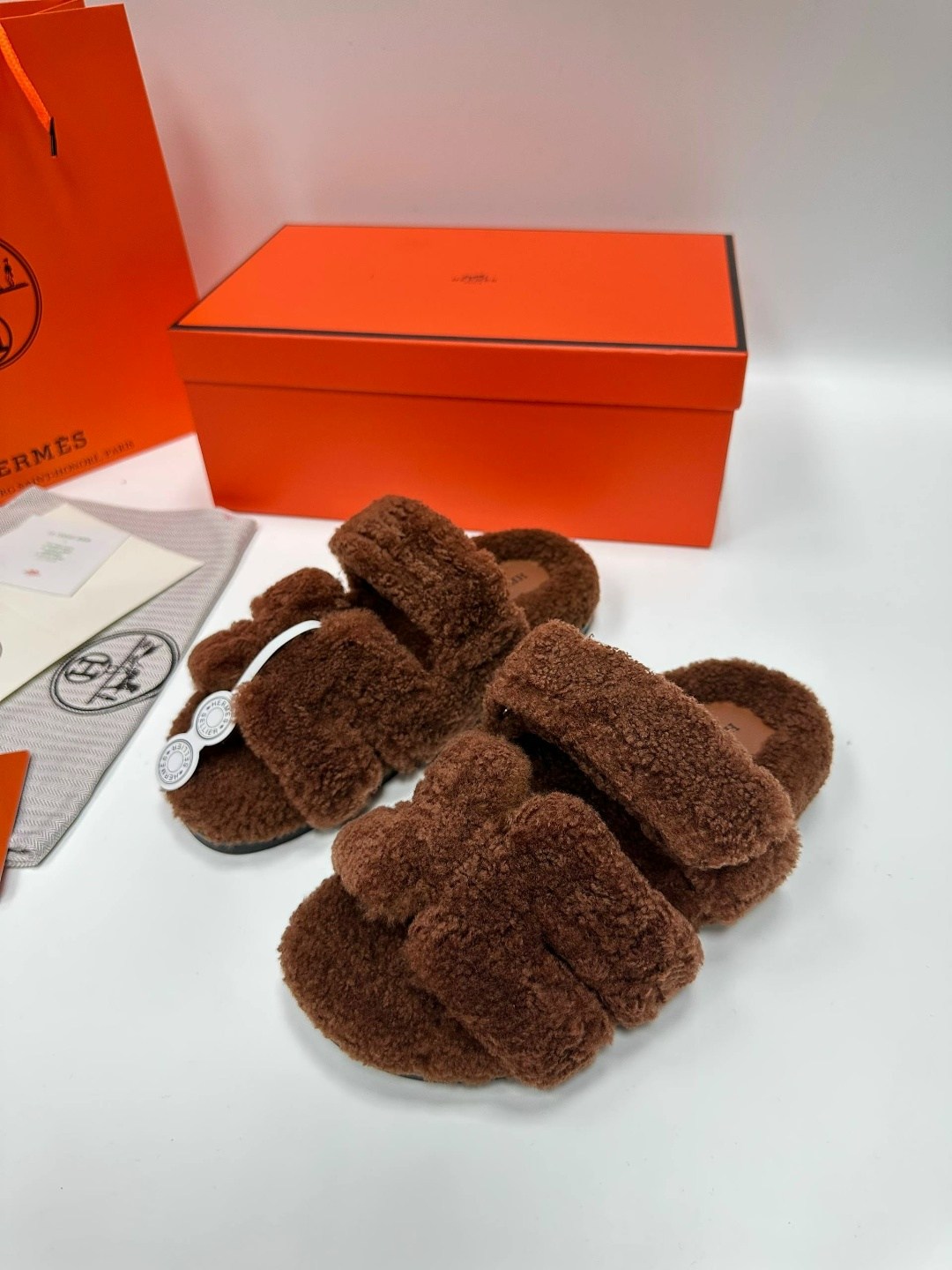тапочки хермес меховые,тапочки hermes,меховые тапочки,тапки hermes женские,тапочки женские