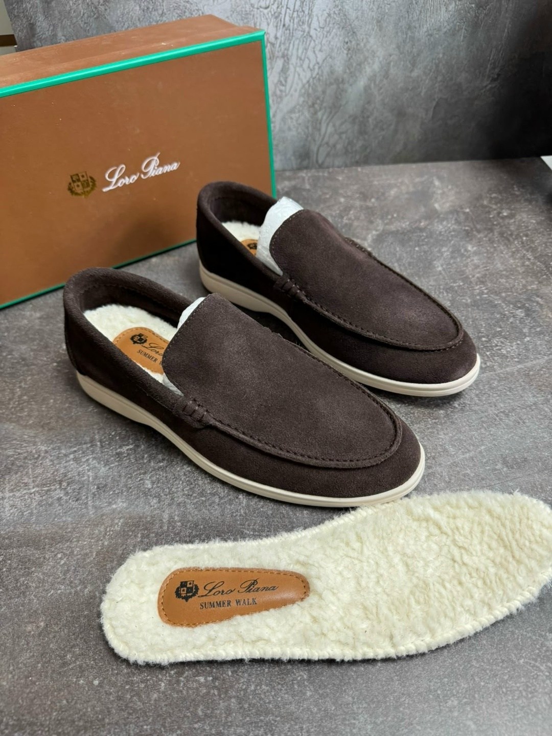лоферы loro piana мужские,лоферы loro piana,лоферы мужские loro piana замшевые,мужские замшевые лоферы,мужские черные лоферы loro piana замша