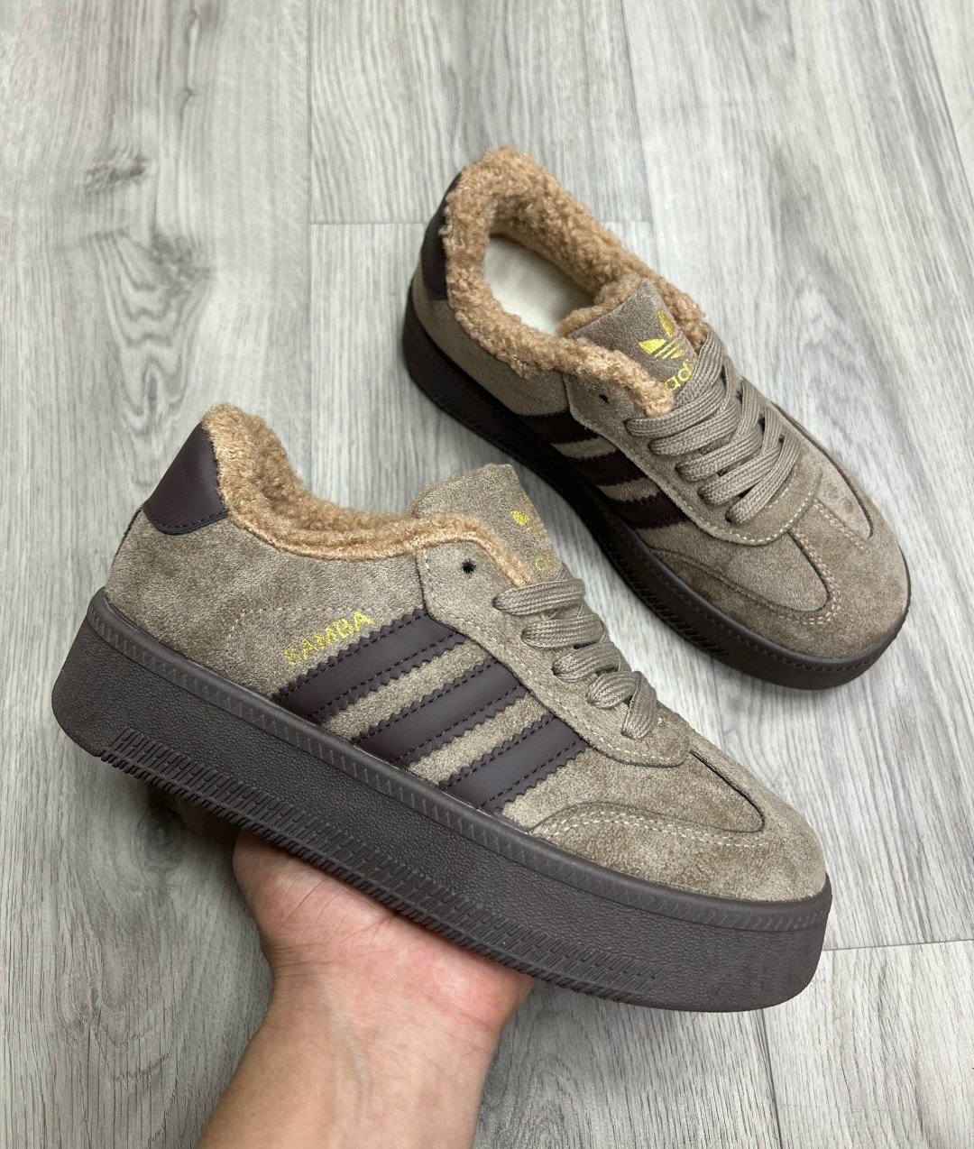 ,кроссовки женскиe,замшевые кроссовки,кроссовки adidas,кроссовки стильные