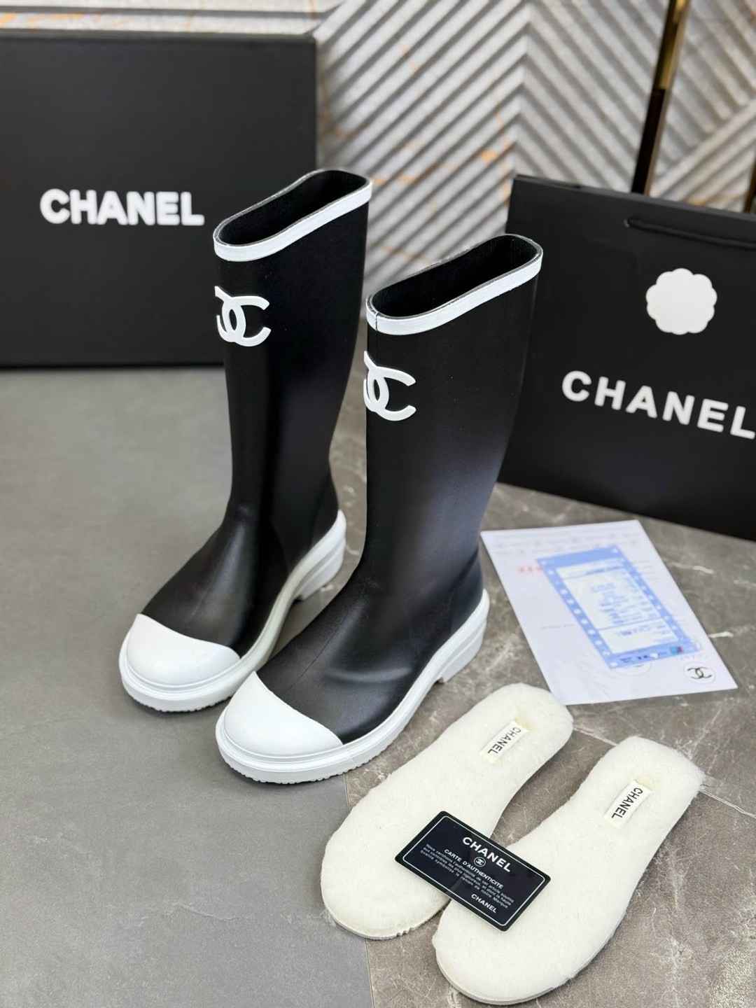 сапоги chanel,резиновые сапоги chanel,chanel черные резиновые сапоги для женщин,женские резиновые сапоги chanel,chanel черные резиновые сапоги