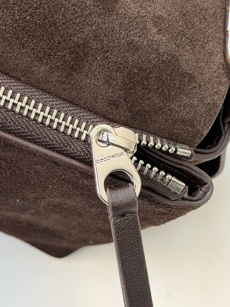 замшевая сумка хобо boheme suede bimaterial coccinelle,замшевая сумка,сумка coccinelle,сумка boheme из натуральной замши coccinelle,сумки женская