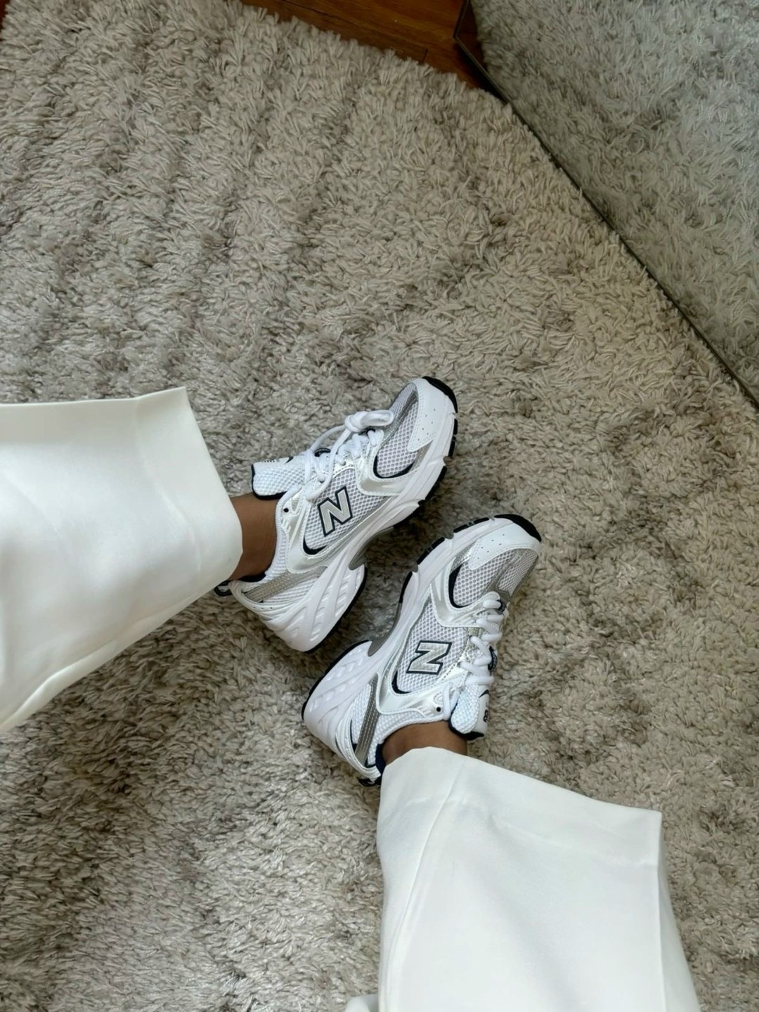 кроссовки белые летние new balance 530,кроссовки женские new balance 530 кроссовки,кроссовки new balance 530,кроссовки модные,кроссовки new balance 530 white silver