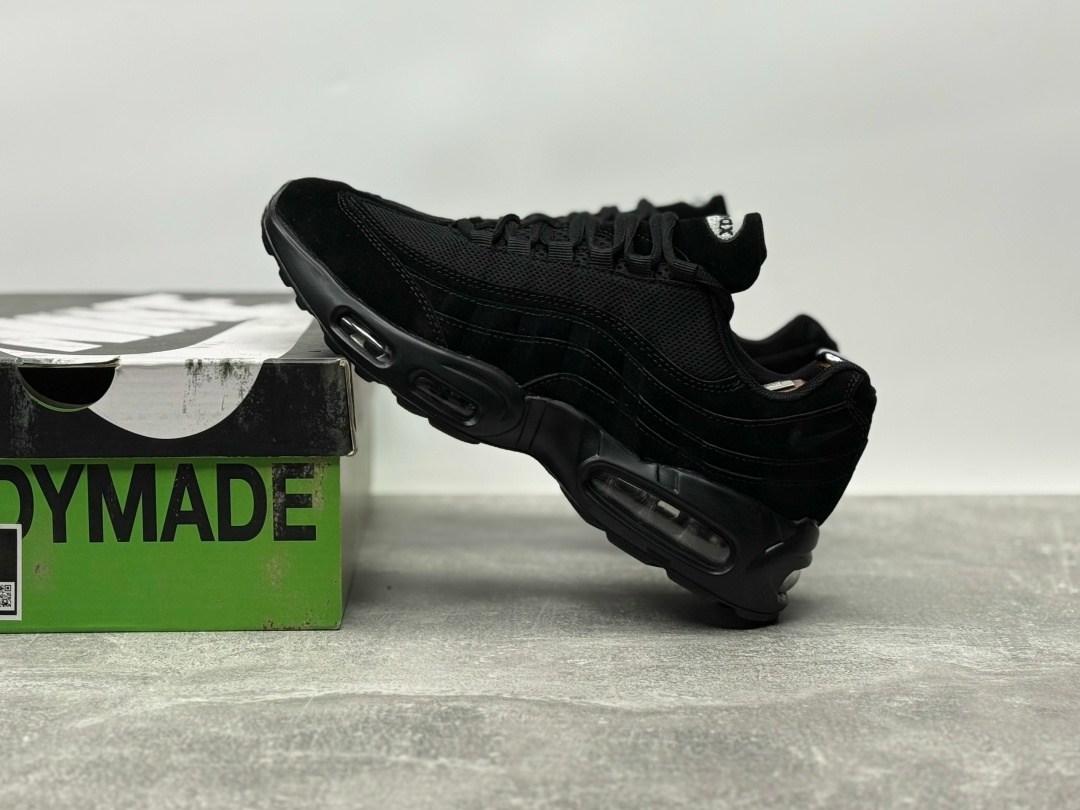 nike air max 95 essential,nike air max 95 triple black,nike air max 95 black,nike air max 95,кроссовки nike air max 95