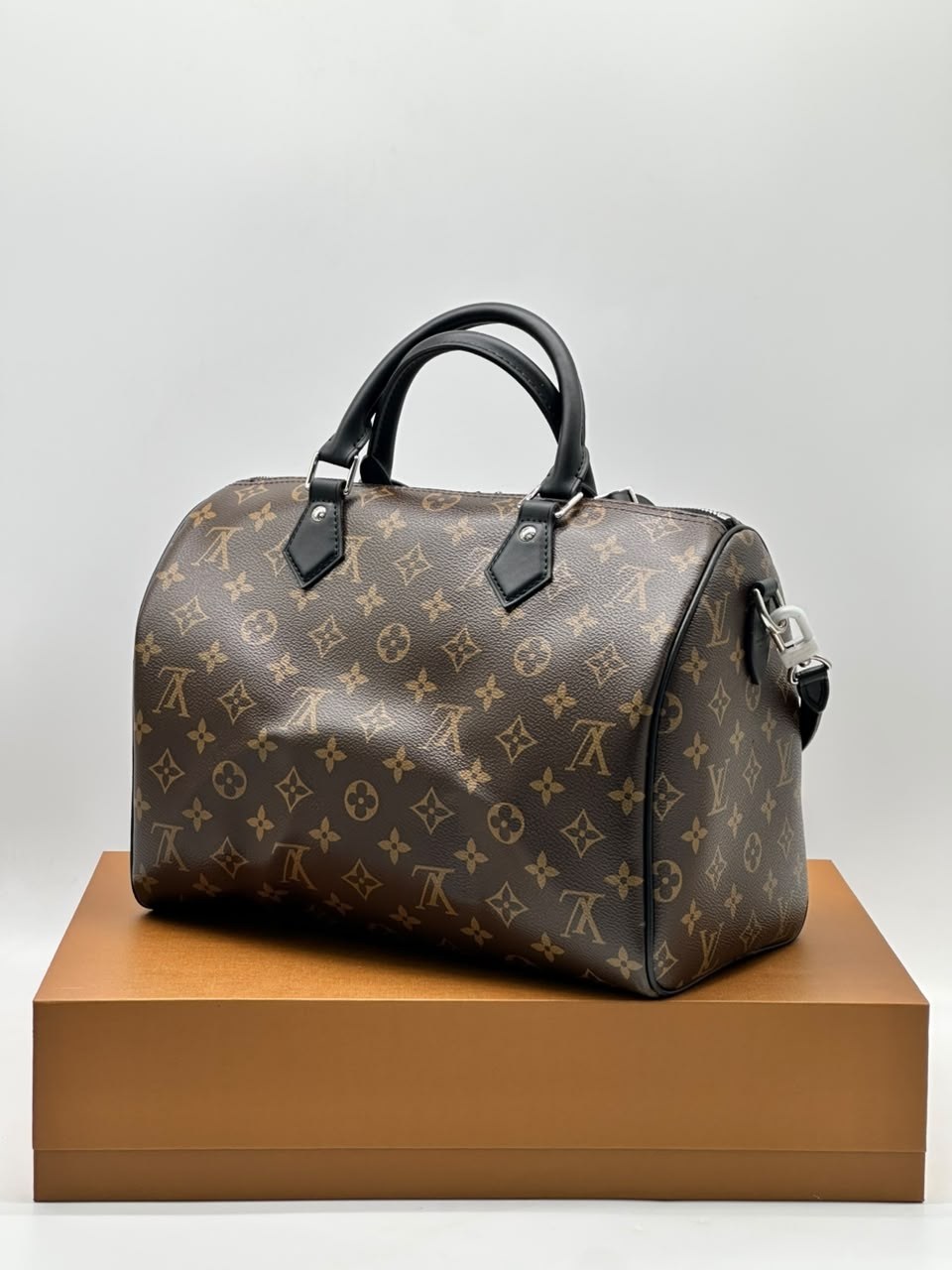 сумка женская louis vuitton,классическая сумка speedy louis vuitton с монограммой,сумка louis vuitton,сумка,модная сумка