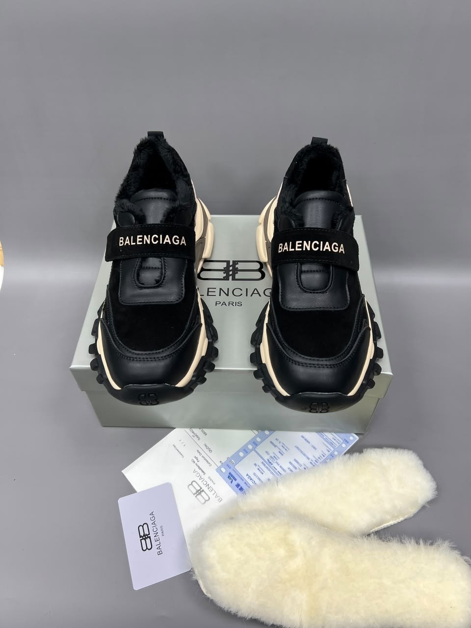 ,кроссовки balenciaga,кроссовки женские balenciaga,женские кроссовки,зимние стильные кроссовки в стиле balenciaga