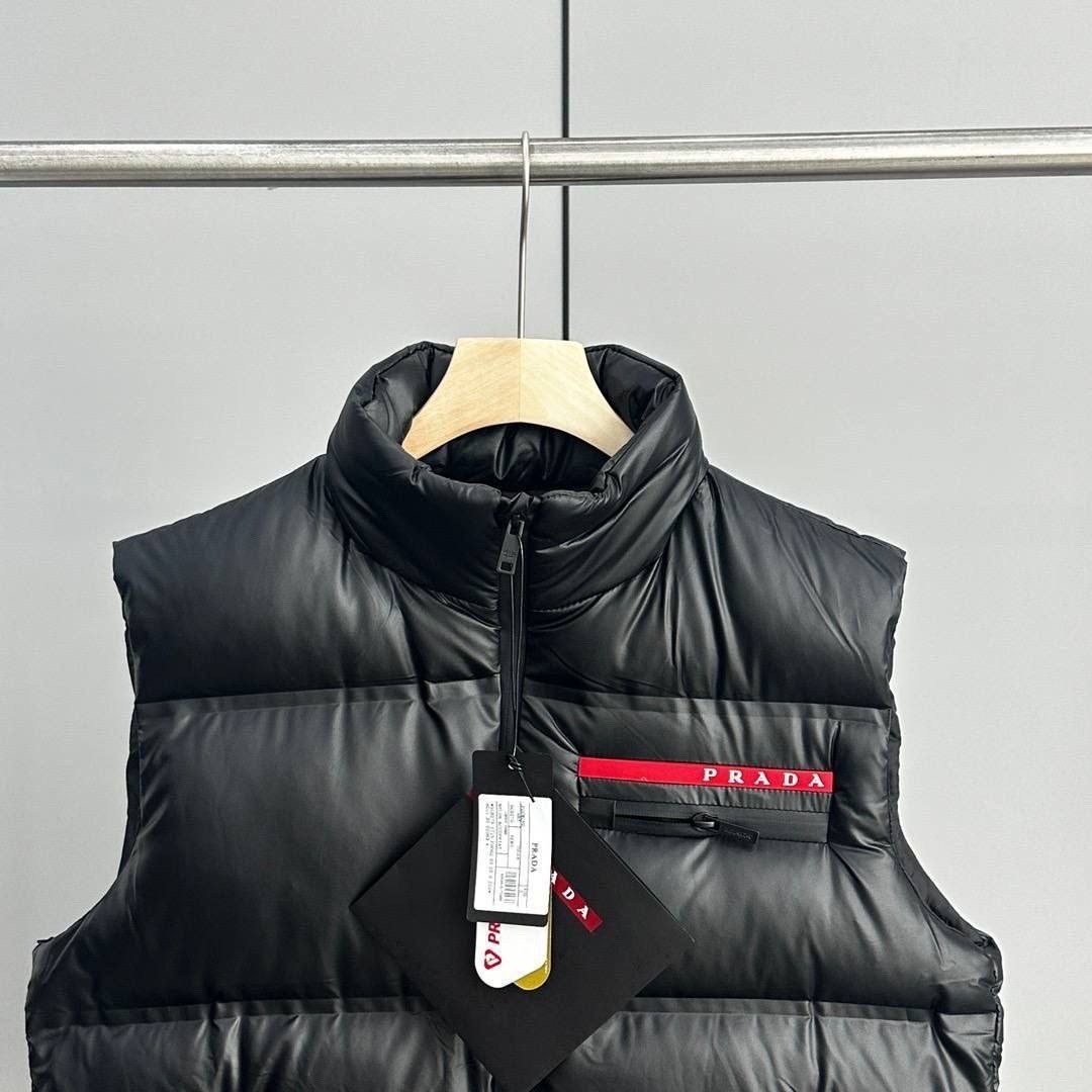 жилетка prada,прада жилетка,жилет prada,жилетка мужская prada,мужской жилет prada