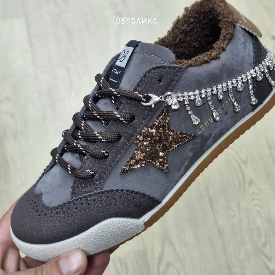 ,блестящие кроссовки,кроссовки golden goose,женские кроссовки,стильные кроссовки