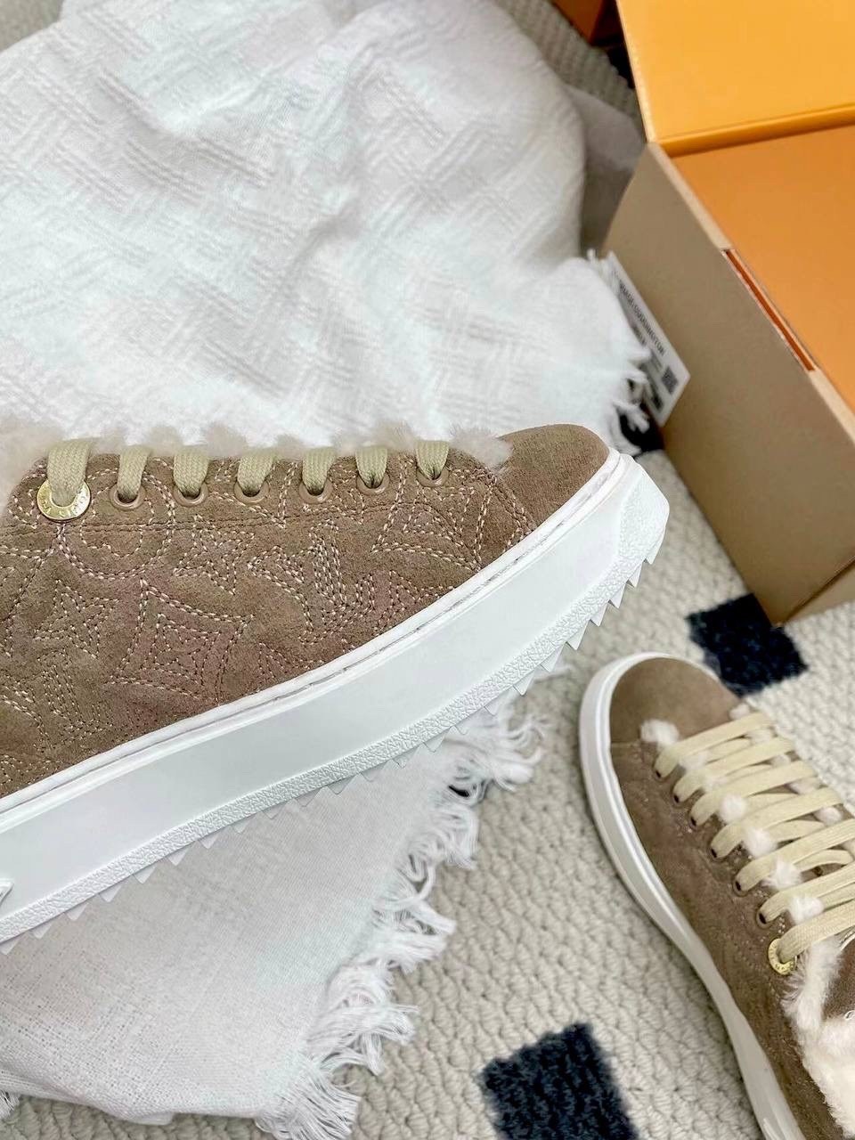 ,кроссовки женские louis vuitton,кеды louis vuitton,кеды луи виттон,кроссовки louis vuitton