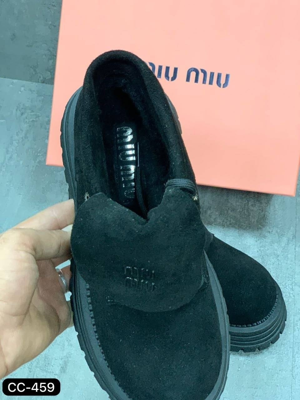 ботинки замшевые miu miu,ботинки miu miu,,ботинки женские зимние miu miu,ботинки miu