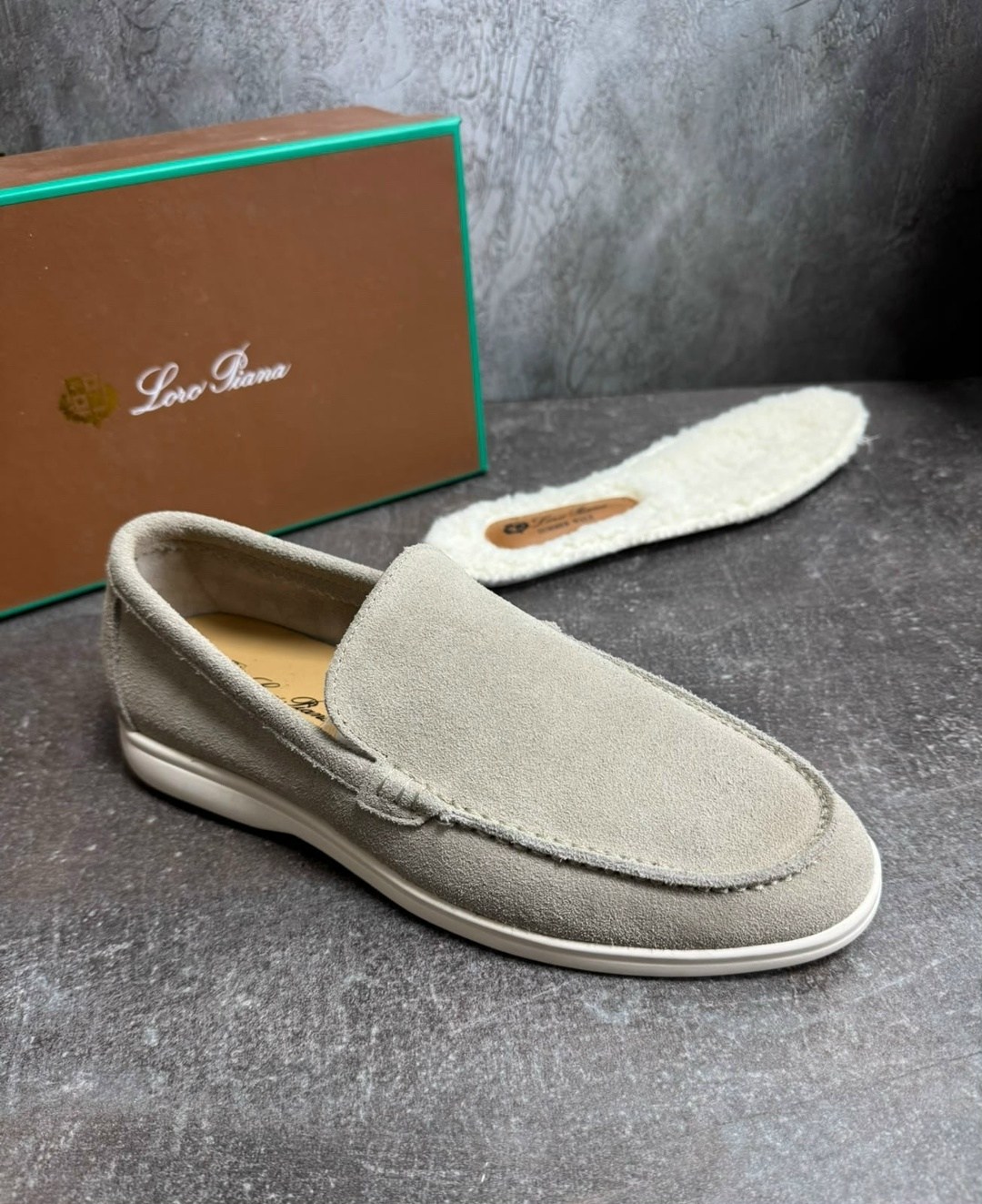 лоферы loro piana мужские,лоферы loro piana,лоферы мужские loro piana замшевые,мужские замшевые лоферы,мужские черные лоферы loro piana замша